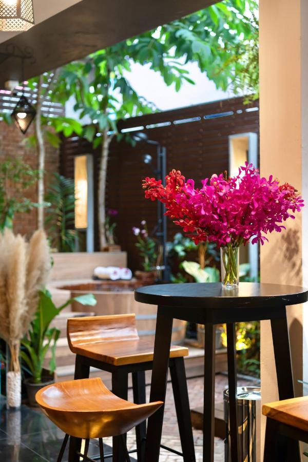 Red Door Heritage Hotel Bangkok Kültér fotó
